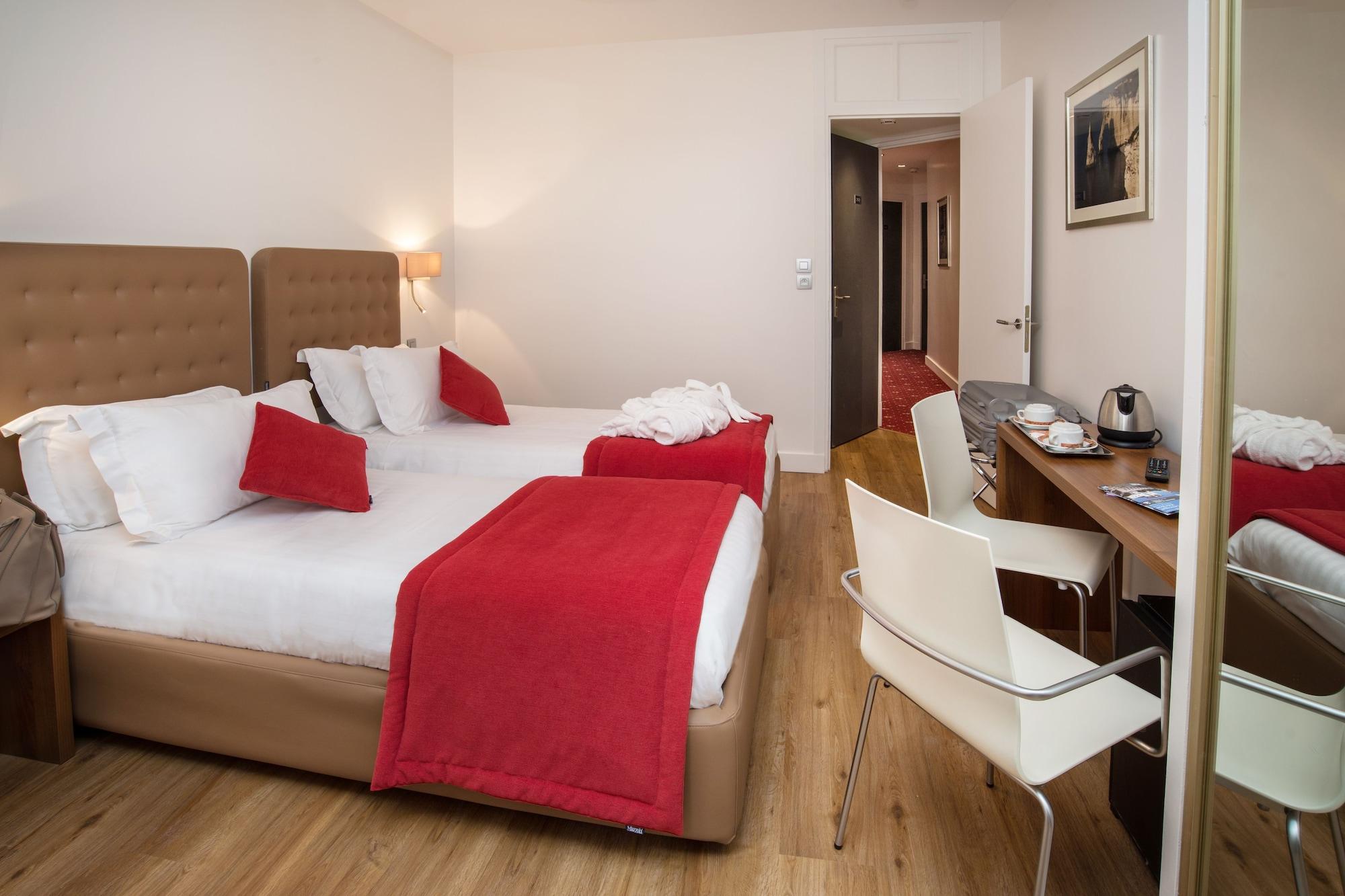Hotel De France คานส์ ภายนอก รูปภาพ
