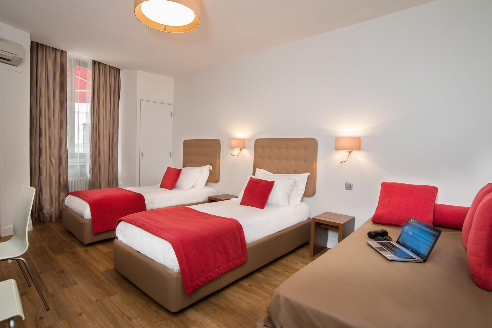 Hotel De France คานส์ ภายนอก รูปภาพ