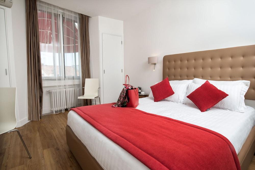 Hotel De France คานส์ ภายนอก รูปภาพ
