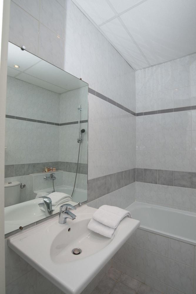 Hotel De France คานส์ ภายนอก รูปภาพ