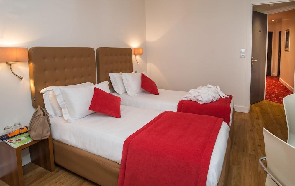 Hotel De France คานส์ ภายนอก รูปภาพ
