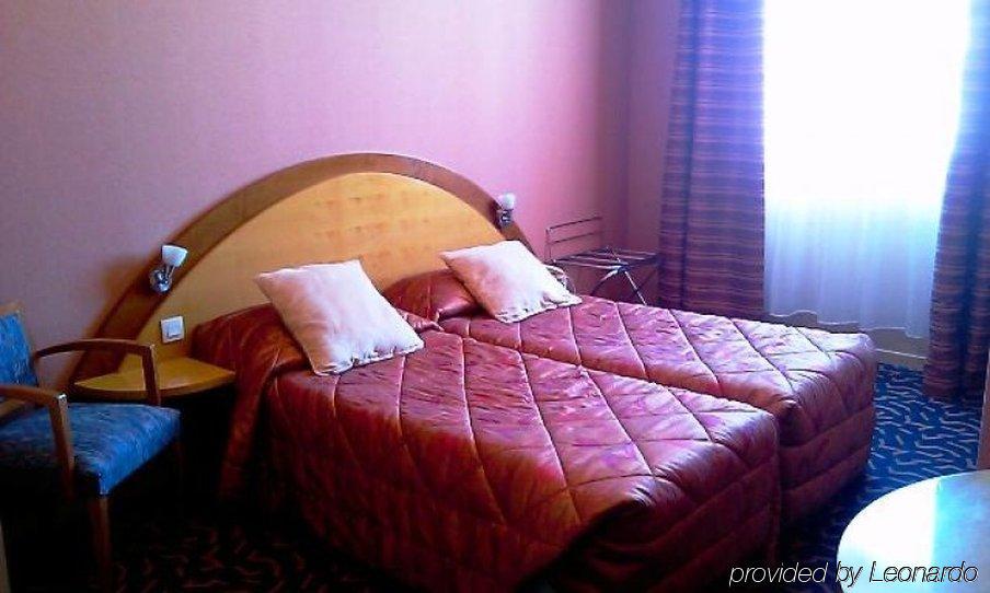 Hotel De France คานส์ ภายนอก รูปภาพ