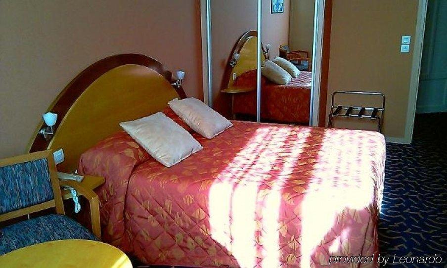 Hotel De France คานส์ ภายนอก รูปภาพ