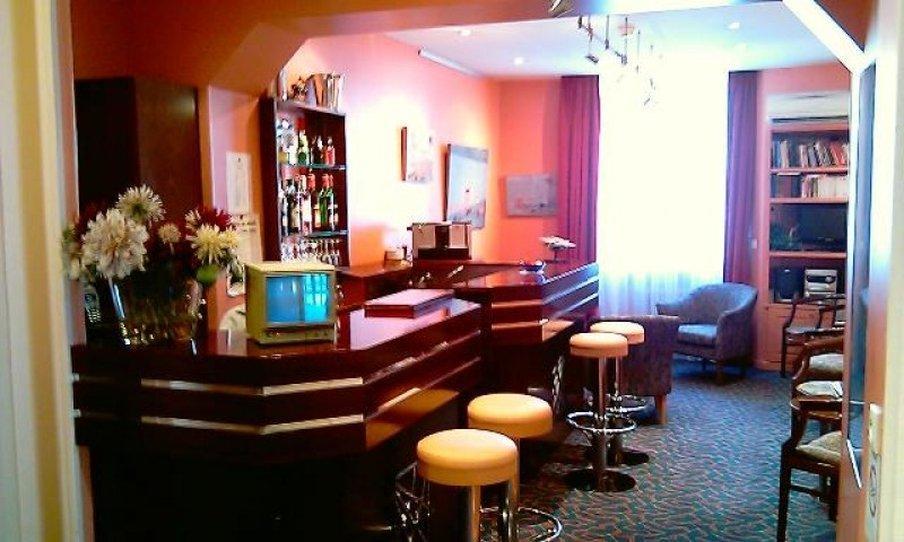 Hotel De France คานส์ ภายนอก รูปภาพ